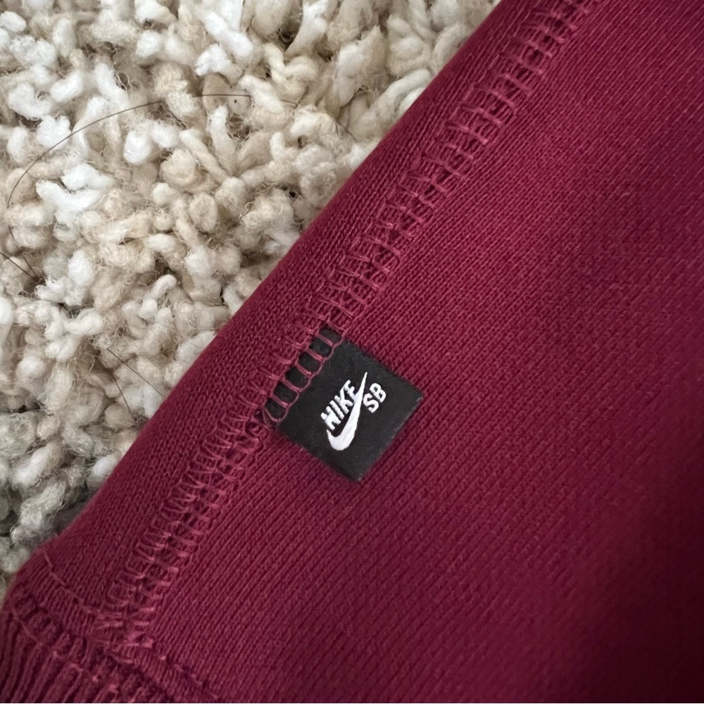 ✔️NWT✔️ NIKE SB Skate Like A Girl Fleece Crew Sweatshirt - Picture 9 of 10